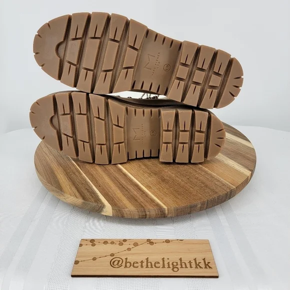 Marc Fisher LTD Women's Cairy Hiking Boots Size: 9.5M - Picture 5 of 8